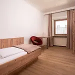 Bayerische Gastwirtschaft Dimpfl-Stadl Hotel