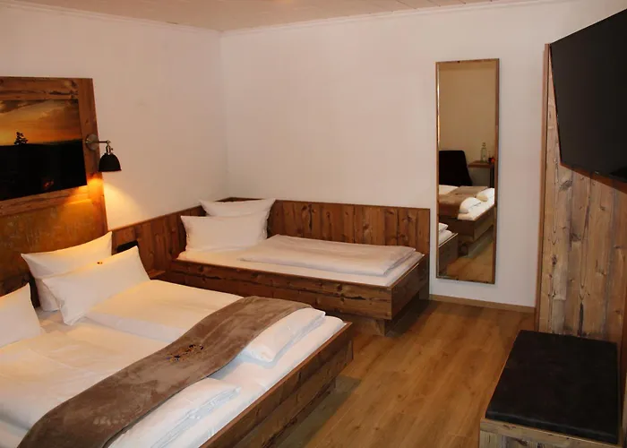 Отель Bayerische Gastwirtschaft Dimpfl-stadl 3*
